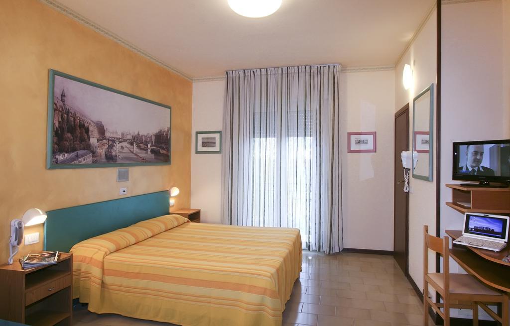 Hotel Marselli Rimini Eksteriør billede
