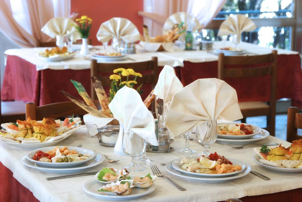 Hotel Marselli Rimini Eksteriør billede