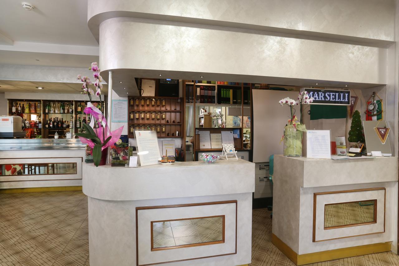 Hotel Marselli Rimini Eksteriør billede