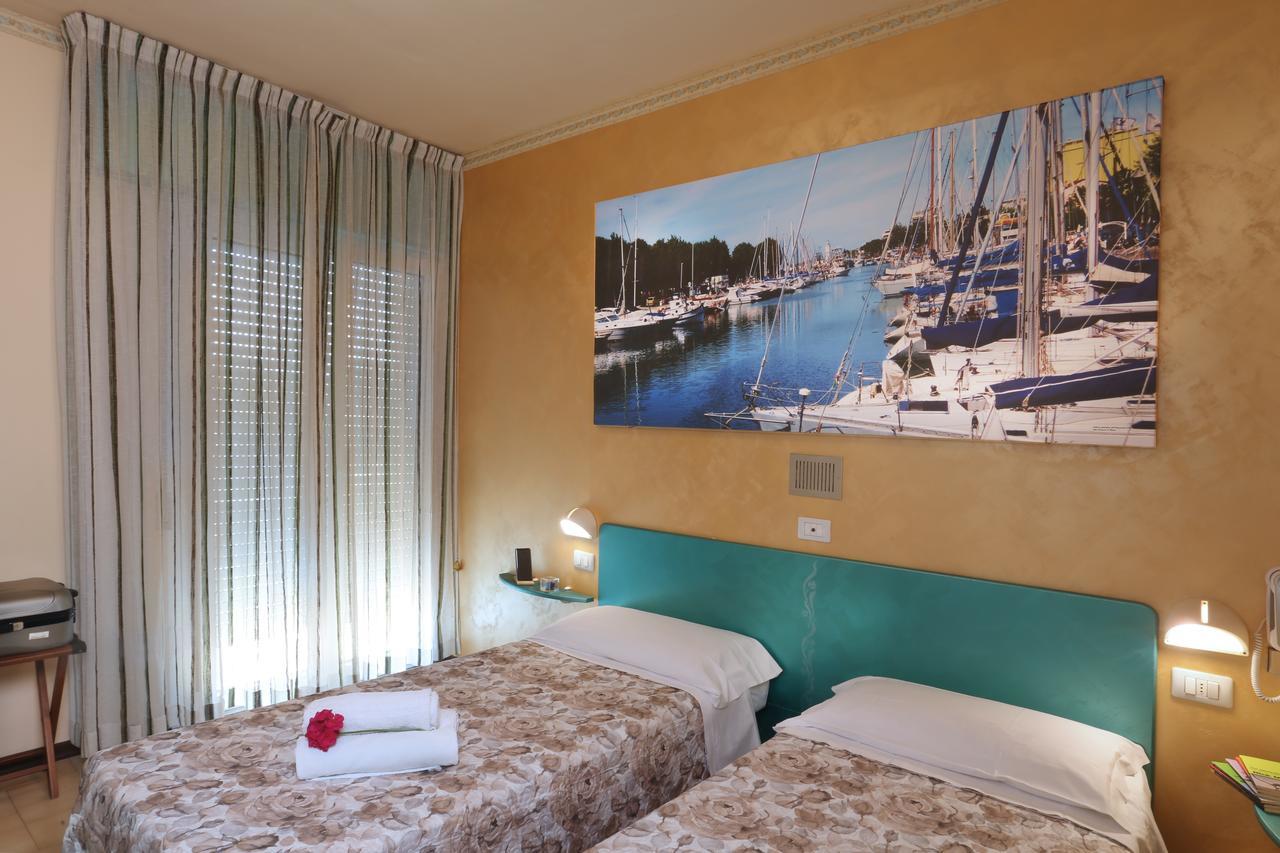 Hotel Marselli Rimini Eksteriør billede
